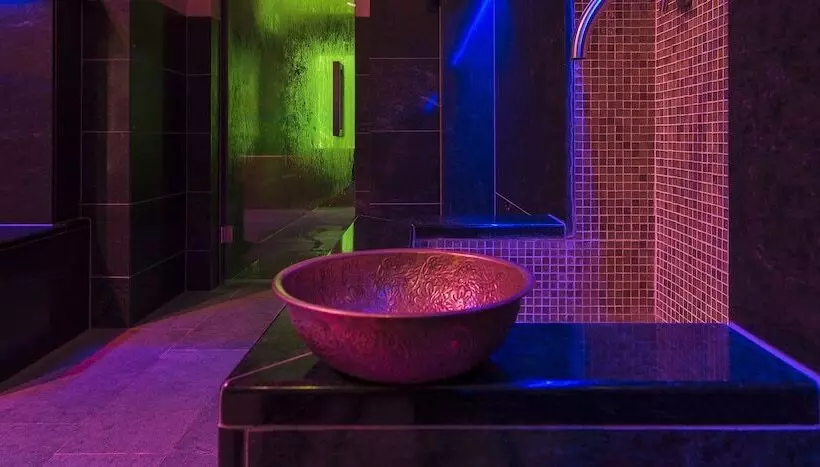 Отель Saratz Pontresina