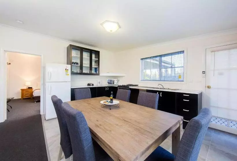 Hotelli Thurgoona Country Club Resort