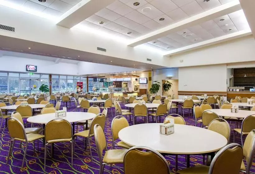 Hotelli Thurgoona Country Club Resort