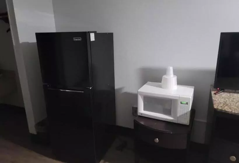 فندق Studio 6 Suites Hinesville, Ga