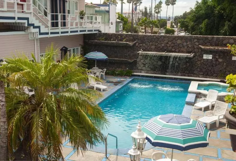 هتل Villa Fontana Inn