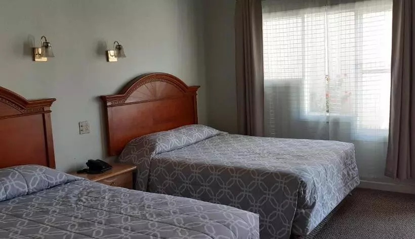 هتل Villa Fontana Inn