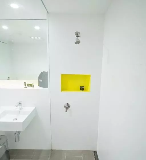 Hotel Young Federation Motor Inn And Services Club