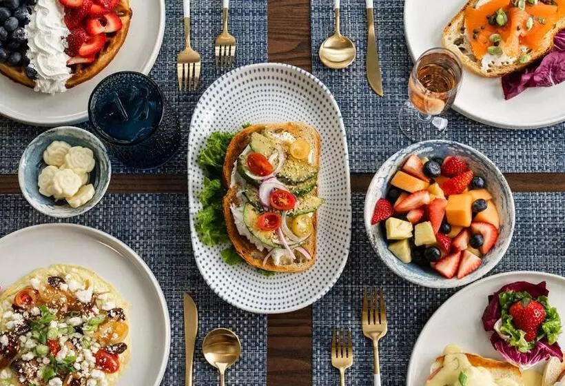 Otel Chatham Wayside Inn