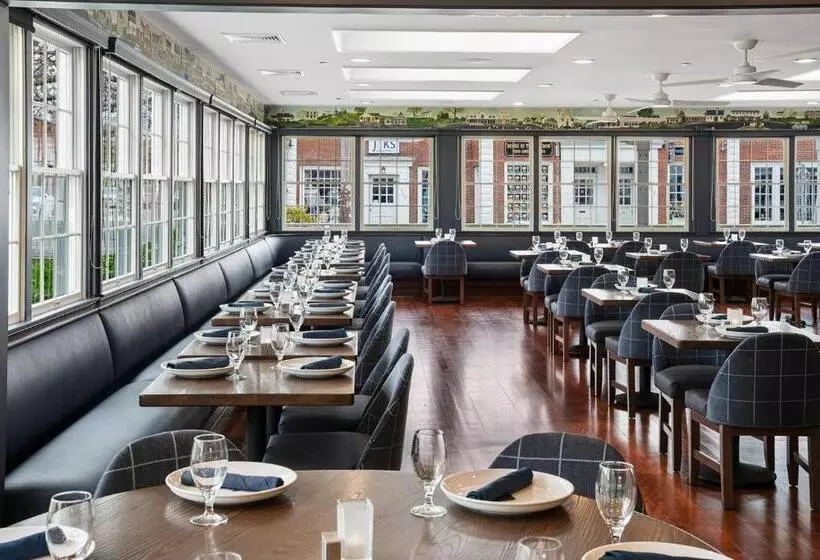 Otel Chatham Wayside Inn