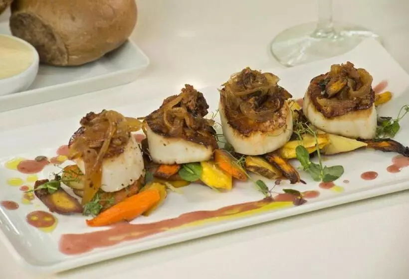 Otel Chatham Wayside Inn