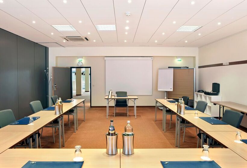 Hotel Courtyard By Marriott Dresden