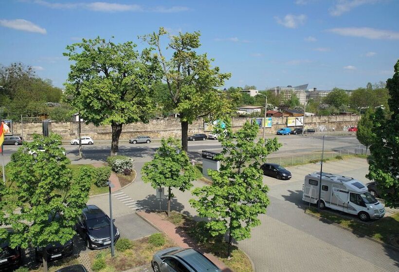 Hotel Courtyard By Marriott Dresden