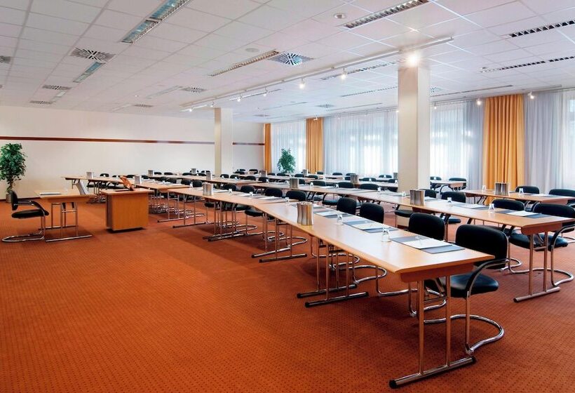 Hotel Courtyard By Marriott Dresden