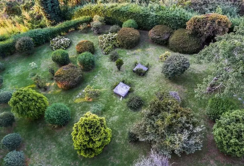 هتل Home Green Home