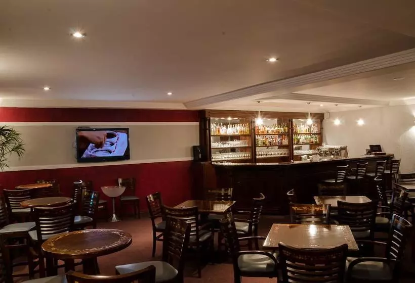 هتل Home Green Home