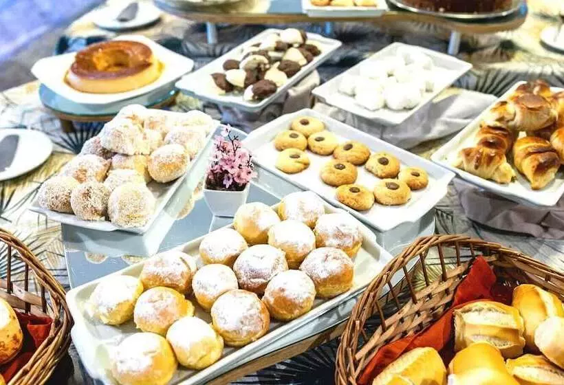 هتل Home Green Home