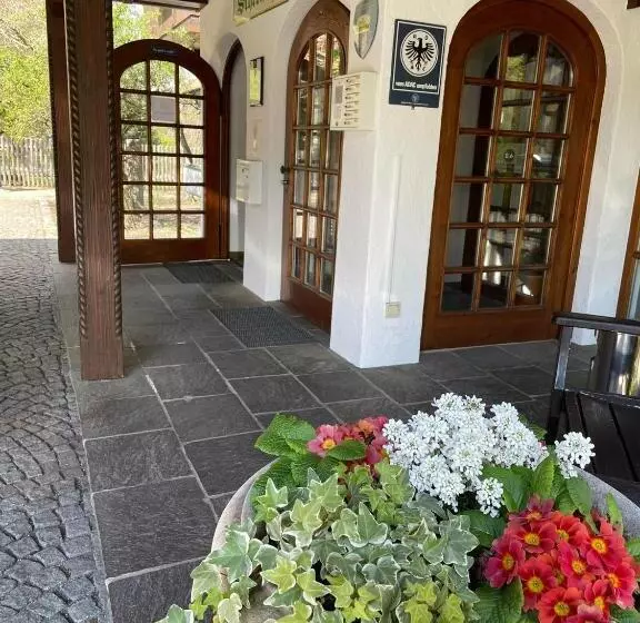 Отель Schrenkhof