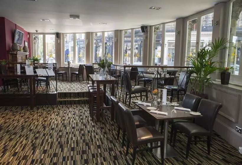 Отель The Crown