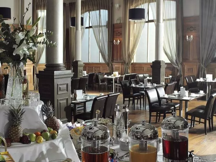 Отель The Crown