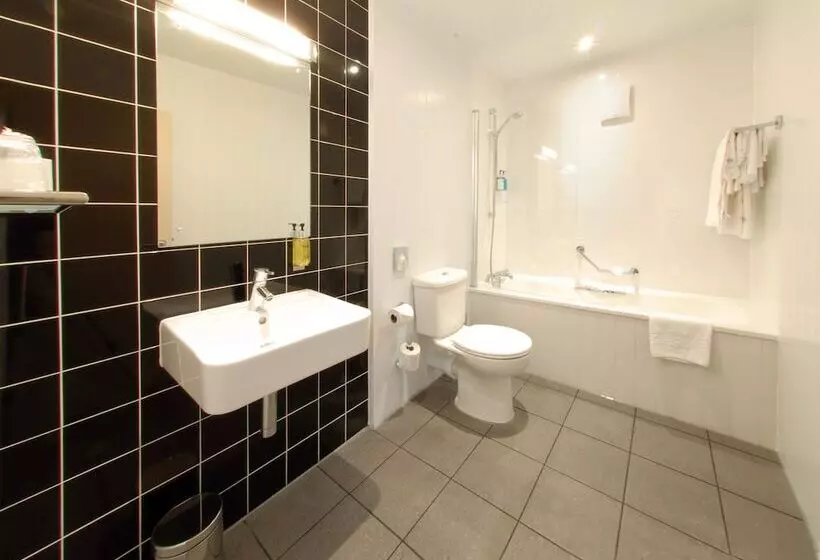 Отель The Crown