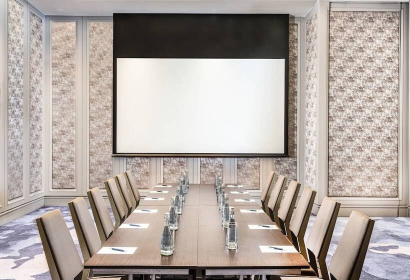 Sheraton Surabaya Hotel & Towers