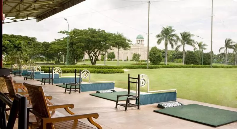 Sheraton Surabaya Hotel & Towers