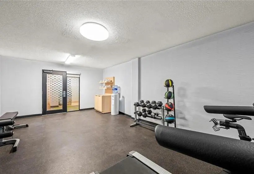 Clarion Hotel Beachwood Cleveland