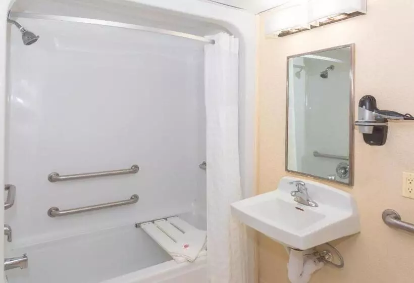 ホテル Baymont By Wyndham Bonita Springs