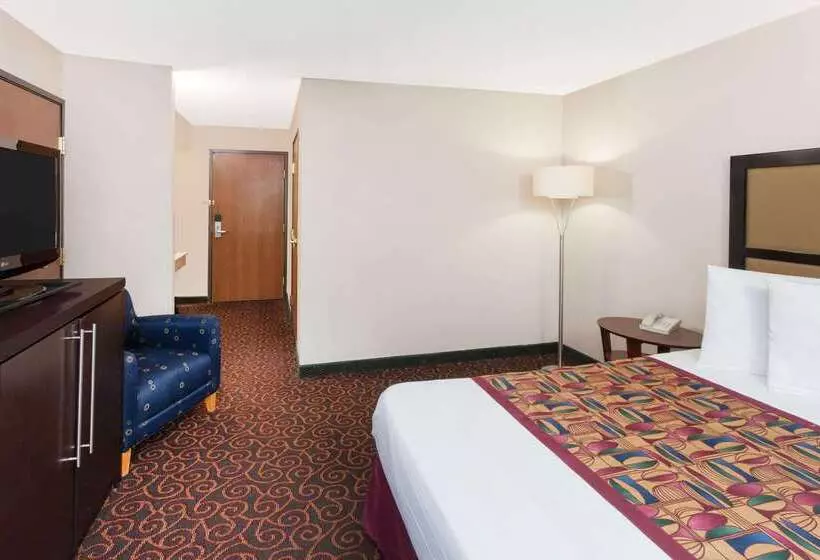 هتل Baymont By Wyndham Chicago/calumet City