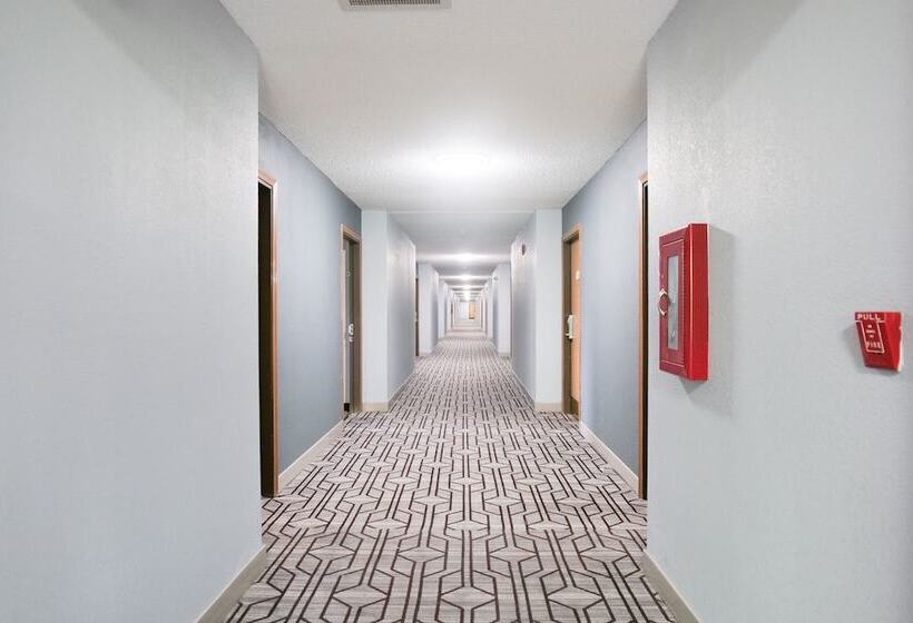 Szálloda Baymont By Wyndham Flint Airport North