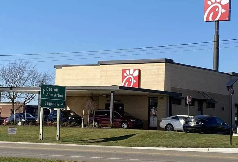 酒店 Baymont By Wyndham Flint Airport North