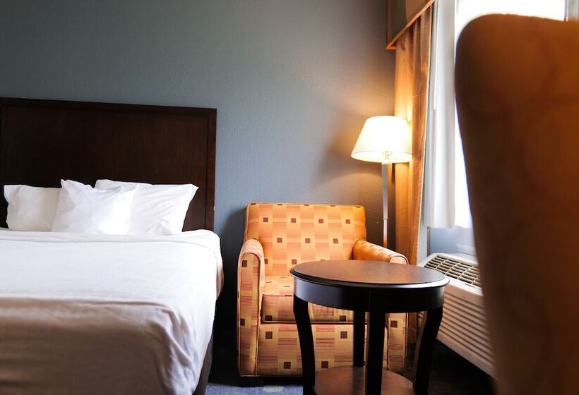 Szálloda Baymont By Wyndham Flint Airport North