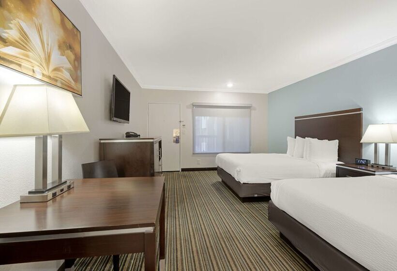 Best Western Courtesy Inn Hotel   Anaheim Resort At The Park