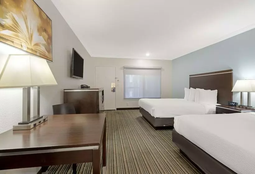 Best Western Courtesy Inn Hotel Anaheim Resort At The Park