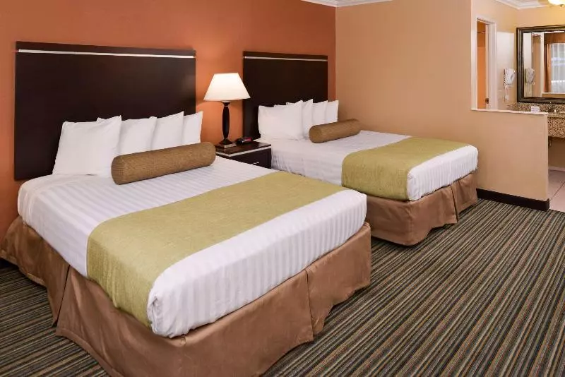 Best Western Courtesy Inn Hotel Anaheim Resort At The Park