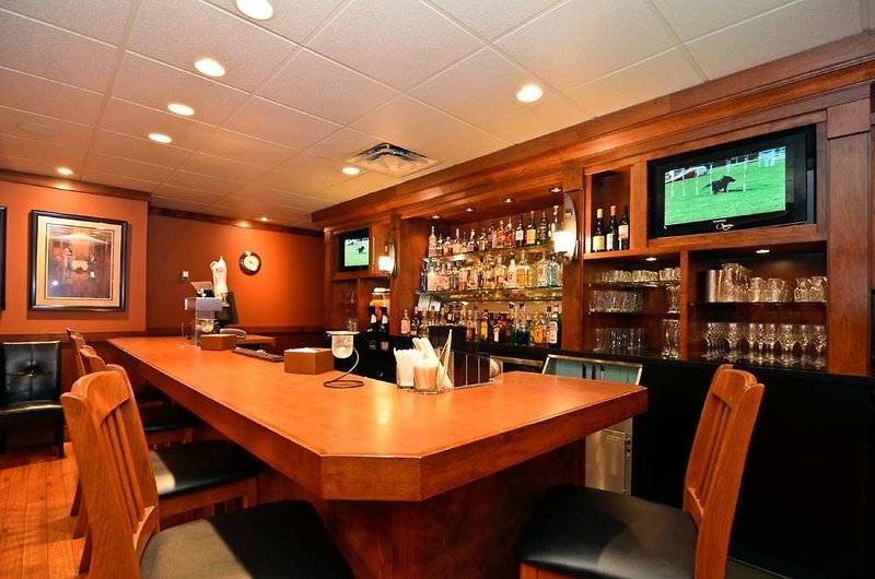 בית מלון כפרי Best Western Plus Country Meadows Inn