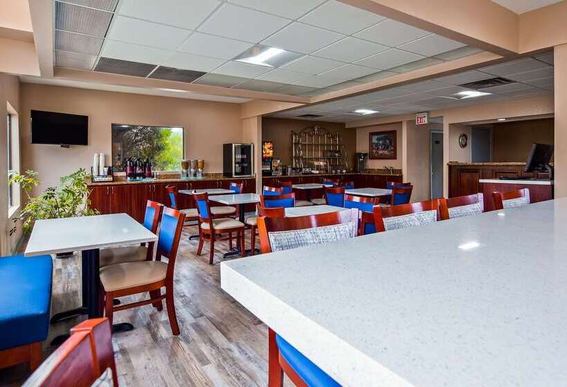 هتل Best Western Royal Inn