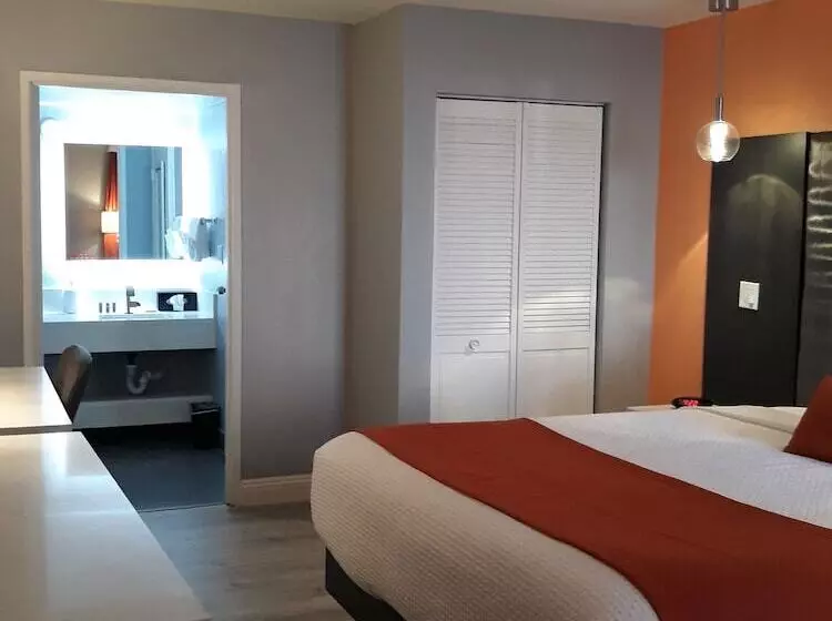 ホテル Clarion Pointe El Cajon San Diego East