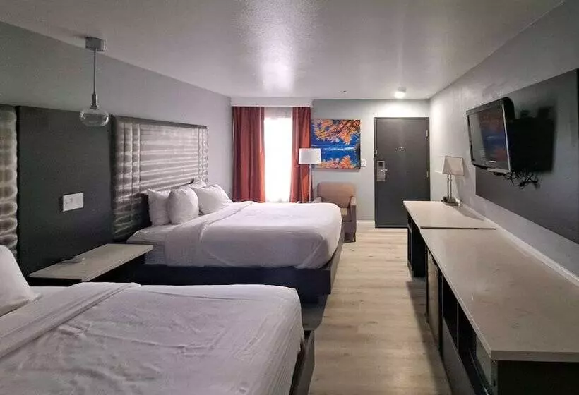 ホテル Clarion Pointe El Cajon San Diego East