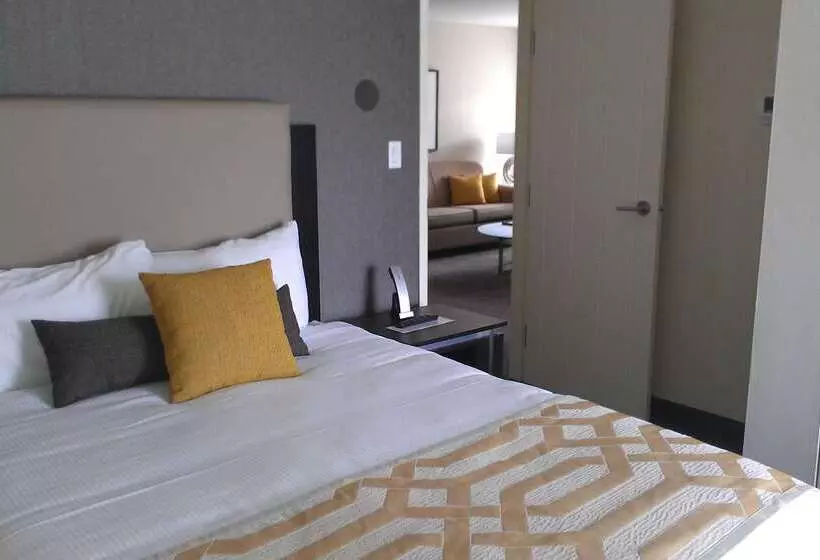 Coast Kamloops Hotel & Conference Centre