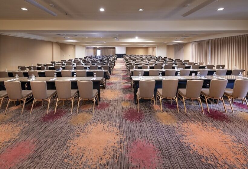 فندق Concord Plaza