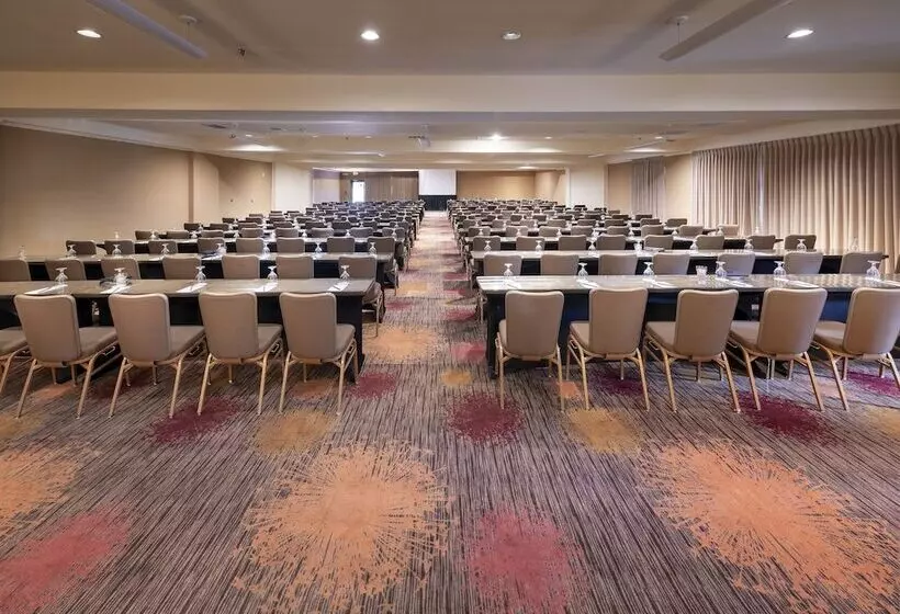 Отель Concord Plaza