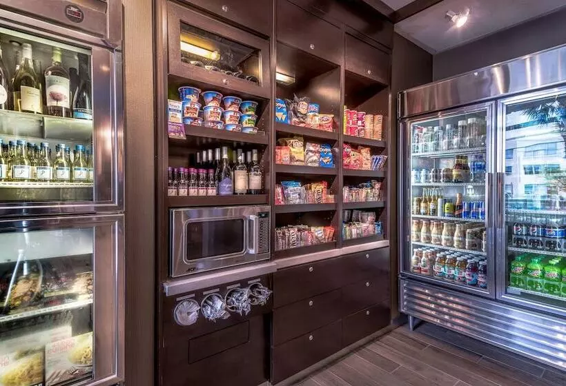 ホテル Courtyard By Marriott Charleston Historic District