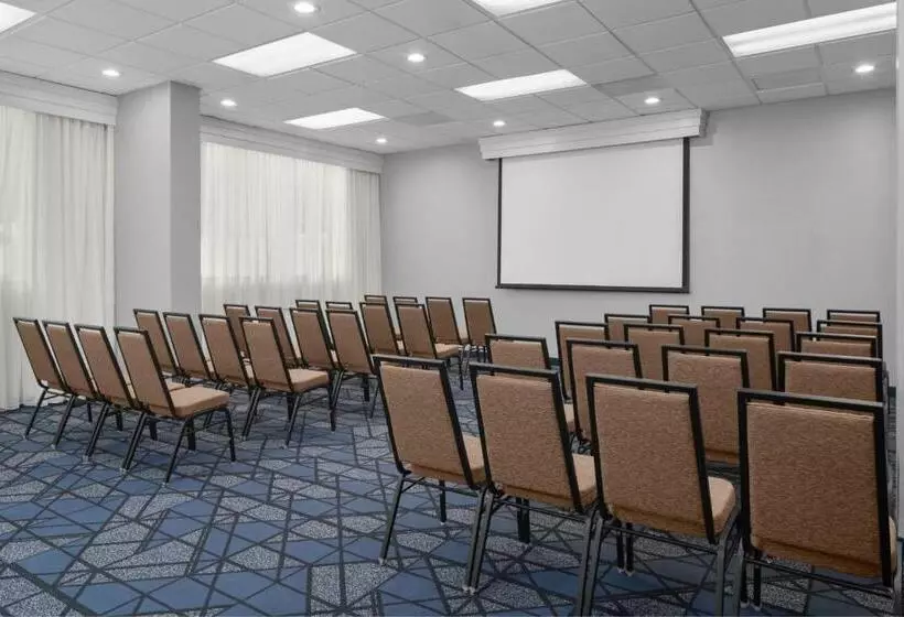 בית מלון כפרי Courtyard By Marriott Cypress Anaheim / Orange County