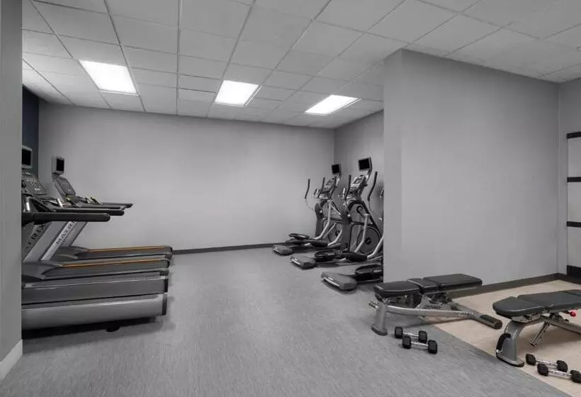 Отель Courtyard By Marriott Cypress Anaheim / Orange County