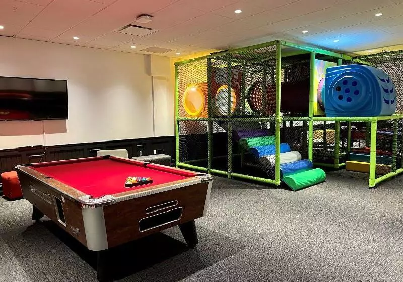 Delta Hotels By Marriott Mont Sainte Anne, Resort & Convention Center