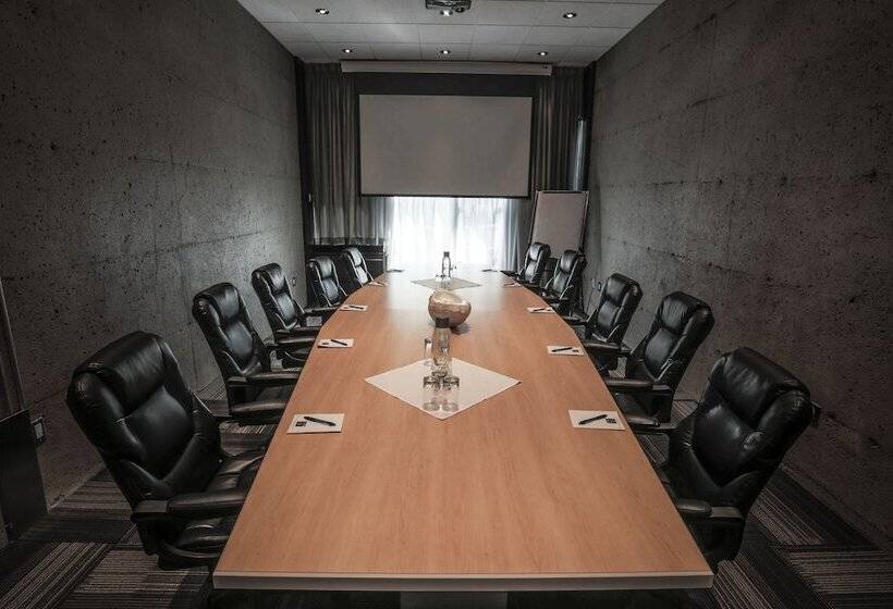 Delta Hotels By Marriott Mont Sainte Anne, Resort & Convention Center