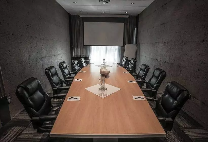 Delta Hotels By Marriott Mont Sainte Anne, Resort & Convention Center