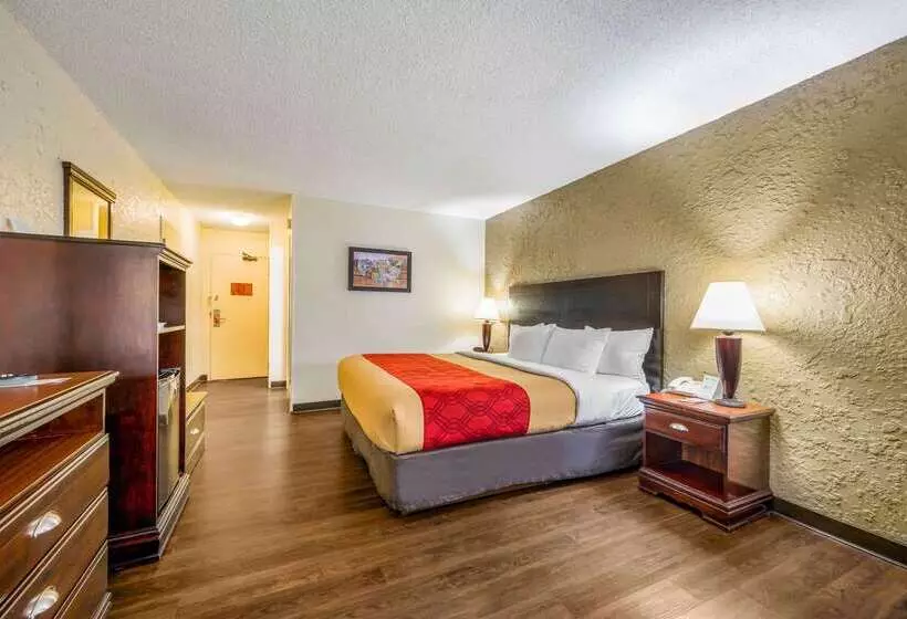 Отель Econo Lodge Corinth