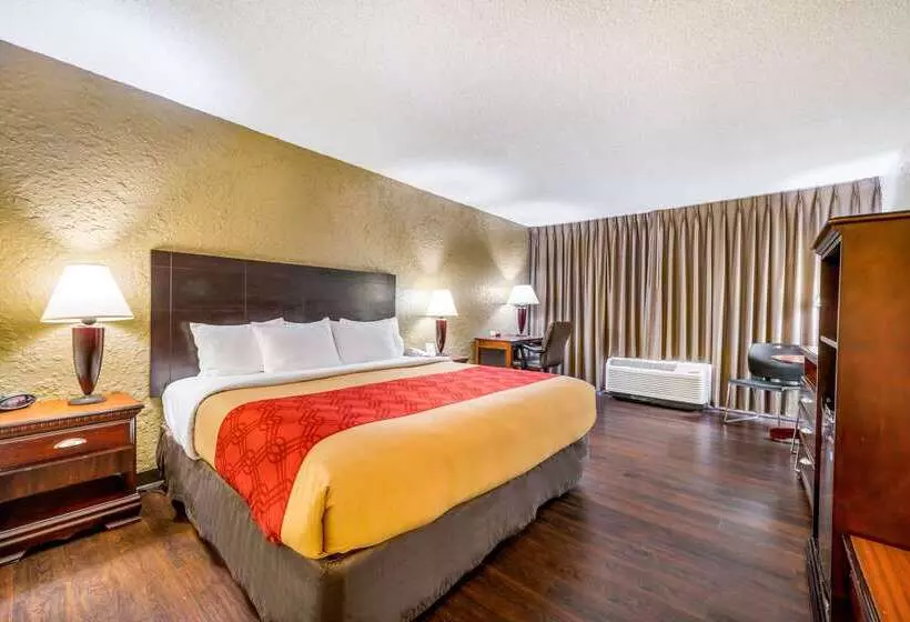 Отель Econo Lodge Corinth