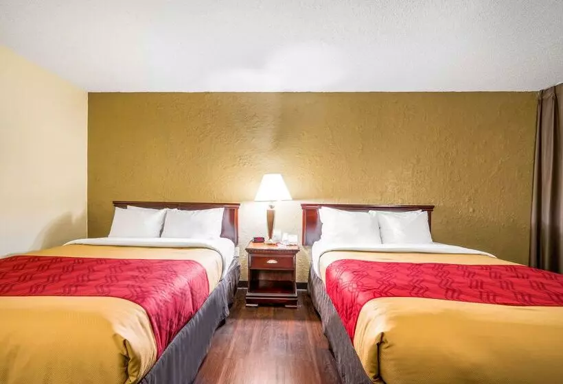 Отель Econo Lodge Corinth