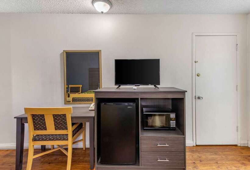 בית מלון כפרי Econo Lodge On Historic Route 66