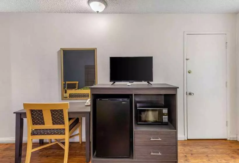 酒店 Econo Lodge On Historic Route 66