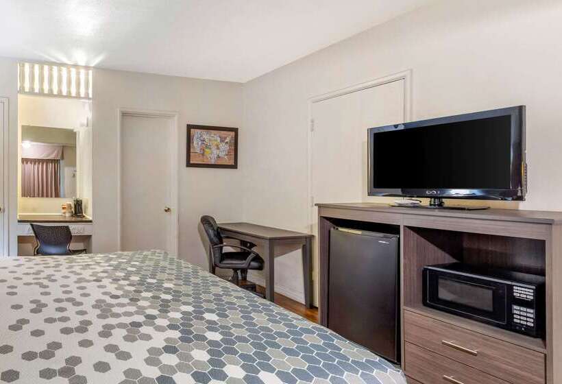 Отель Econo Lodge On Historic Route 66